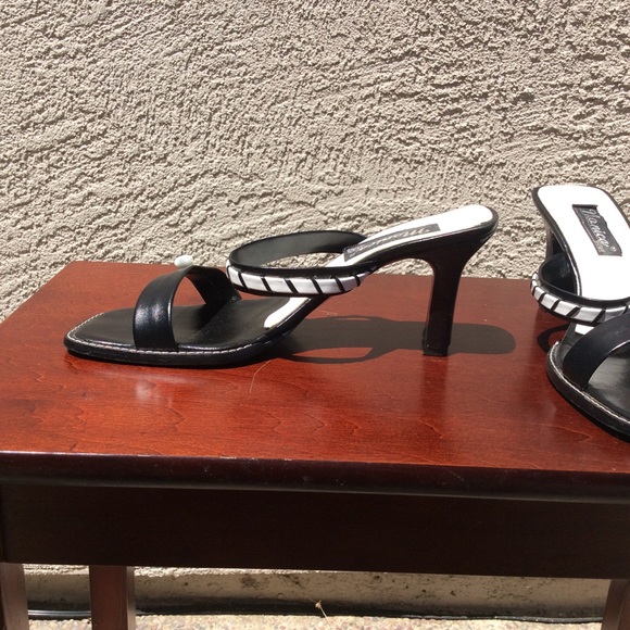 Classic Black & White Slide Sandals - Picture 2 of 8